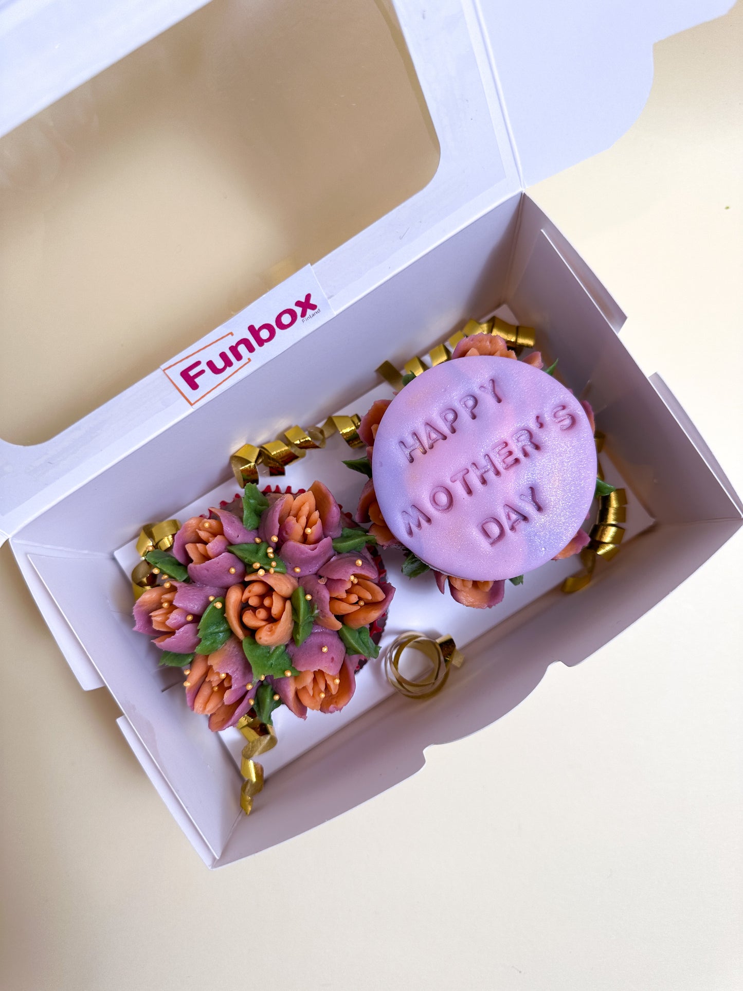 Cupcake Box | Mother's Day Gift Box - Bouquet of Love